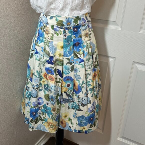 Talbots Pleated Floral skirt size 18 women, multicolor with ivory background - Picture 2 of 6